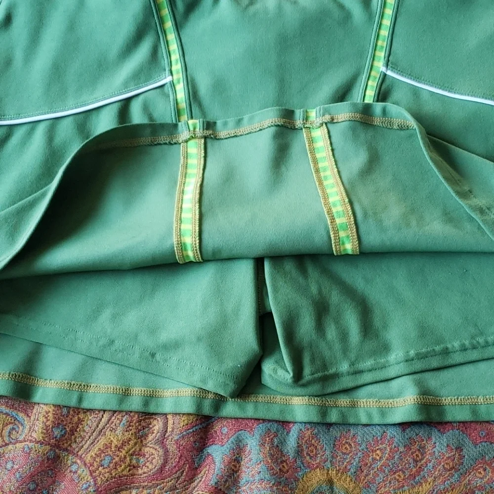 Nike nwt woman green mini  skort XL